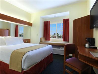 Microtel Inn & Suites By Wyndham Port Charlotte Punta Gorda Chambre photo